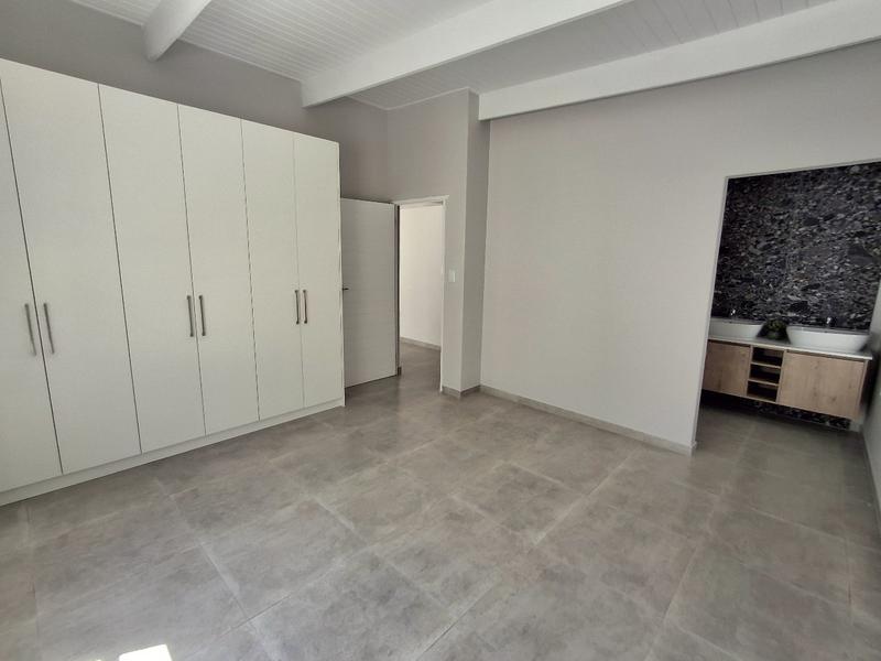 3 Bedroom Property for Sale in Britannia Bay Western Cape